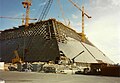 Строительство пирамиды, апрель 1993 года.