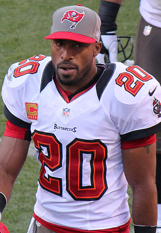 <span class="mw-page-title-main">Ronde Barber</span> American football player (born 1975)