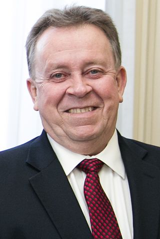 <span class="mw-page-title-main">Michael Gravelle</span> Canadian politician (born 1949)