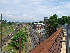 Blick von der Lahmeyerbrücke auf den Osthafen-Bahnhof