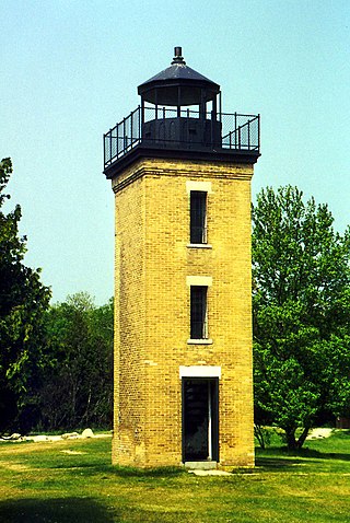 <span class="mw-page-title-main">Peninsula Point Light</span> Lighthouse in Michigan, United States