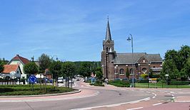 De kerk met de Bolderberg op de achtergrond (10 juni 2006)