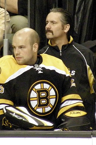 <span class="mw-page-title-main">Alex Auld</span> Canadian ice hockey player (born 1981)