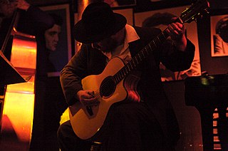 <span class="mw-page-title-main">Baritone guitar</span> Variation on the standard guitar