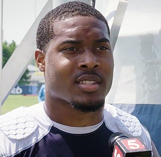 <span class="mw-page-title-main">Darrynton Evans</span> American football player (born 1998)