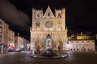 La primatiale/cathédrale Saint-Jean, au cœur du Vieux Lyon.