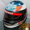 Helm Schumi di musim 1995 dengan stiker Mild Seven.