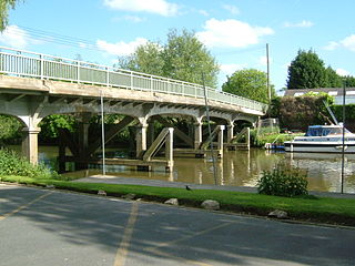 <span class="mw-page-title-main">Wateringbury</span> Human settlement in England