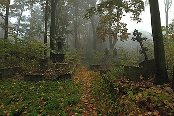 Novodevichy Cemetery (Saint Petersburg) Photograph: Canes Licensing: CC-BY-SA-3.0