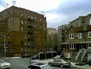 Juxtaposition of apartments and private homes