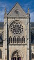 Portail sud de l'église Saint-André en 2024.