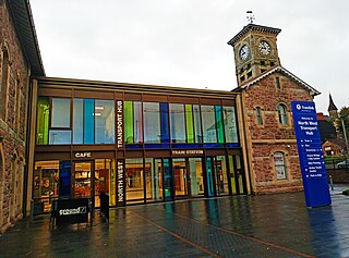 <span class="mw-page-title-main">Derry ~ Londonderry railway station</span> Railway station in Northern Ireland