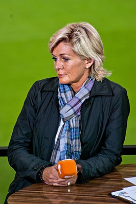 Neid bij een TV interview voor de wereldkampioenschap voetbal vrouwen 2011