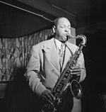 Coleman Hawkins en klubejo Spotlite Club, proks. septembron de 1947.