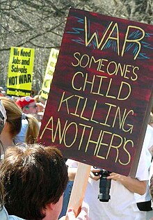 2010-03-20 12-29-58warsomeoneschildkillinganothers.JPG