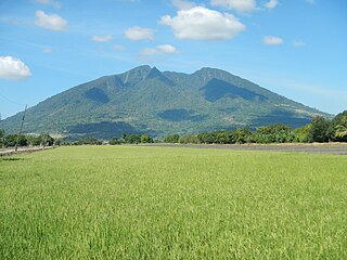 <span class="mw-page-title-main">Mount Arayat</span> Potentially active volcano in Pampanga, Philippines