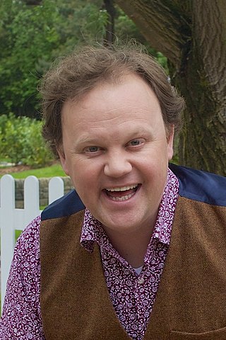 <span class="mw-page-title-main">Justin Fletcher</span> British television presenter and actor