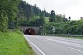 Wendelbergtunnel (Nordostportal) mit B 21 nahe dem Steinpass