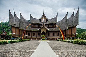 Pagaruyung Palace, is the istana (royal palace) of the former Pagaruyung Kingdom. It was built in the traditional Minangkabau Rumah Gadang vernacular architectural style. Istano Pagaruyuang.jpg