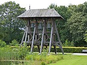 Klokkenstoel bij crematorium en uitvaartcentrum Wâldhôf