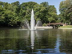 Bergen op Zoom, fountain and bridge in park