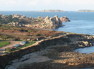 Côte de granit rose.