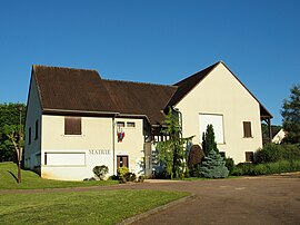 The town hall in Looze