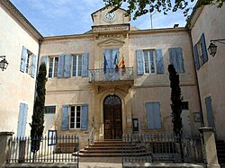 Skyline of Vergèze