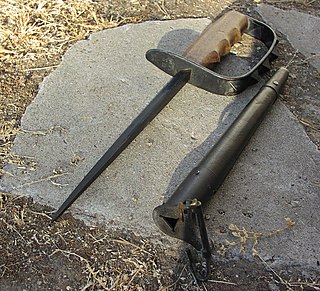 <span class="mw-page-title-main">Trench knife</span> Type of combat knife