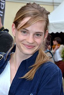 Noémie Schmidt Cabourg 2016.jpg