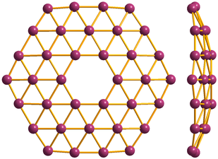 Cluster B36, étudié dans la détection de composés toxiques tels que HCN[8] et HCHO[9].