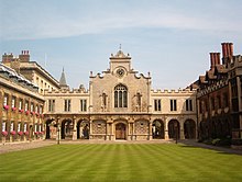 Cambridge Peterhouse OldCourt.JPG