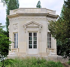 Petit Trianon - Belvedere 2012.jpg