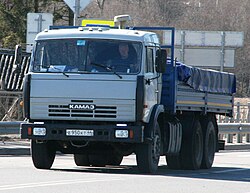 KamAZ-53215 auf der russischen Fernstraße A114 (2014)