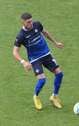 <span class="mw-page-title-main">Emir Karić</span> Bosnian footballer (born 1997)