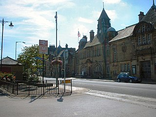 <span class="mw-page-title-main">Ilkley</span> Town and civil parish in West Yorkshire, England