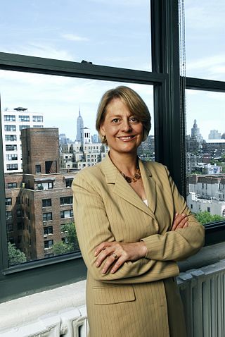 <span class="mw-page-title-main">Laura Ruth Walker</span> American education and media executive