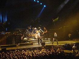 Paul Rodgers and Queen at the NEC, Birmingham, 6 May 2005. PaulRodgersQueen.JPG