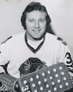 Tony Esposito Canadian-American ice hockey player