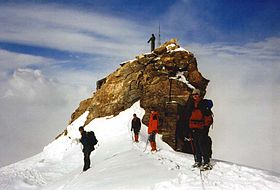 Le Balmenhorn et la statue du Christ des sommets.