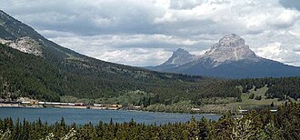 Crowsnest Pass Region mit dem Crowsnest Mountain