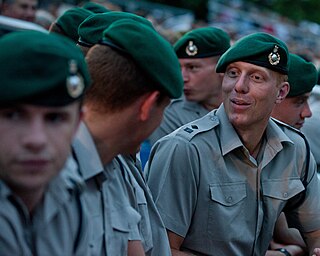 <span class="mw-page-title-main">Green beret</span> Military headdress