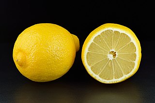 <span class="mw-page-title-main">Lemon (color)</span> Shade of yellow