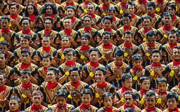 Saman dance performance. Tari Saman.jpg