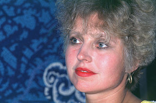 <span class="mw-page-title-main">Hanna Schygulla</span> German actress and chanson singer (born 1943)