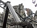 Liczne dekoracje wokół kolejki Taron, Phantasialand, Niemcy