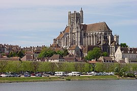 Auxerre y el río Yonne.