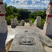 Les pas de Rama, objet de pèlerinage durant la Rama Navami.