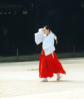 <i>Miko</i> Shinto shrine maiden