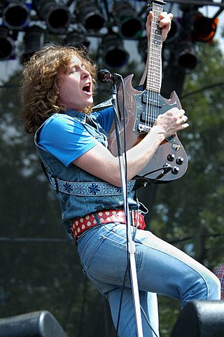 <span class="mw-page-title-main">Ben Kweller</span> American singer-songwriter